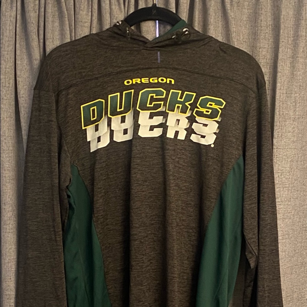 Oregon Ducks Mens Long-sleeve Hoodie Colosseum Size M Nice!! Dri-Fit